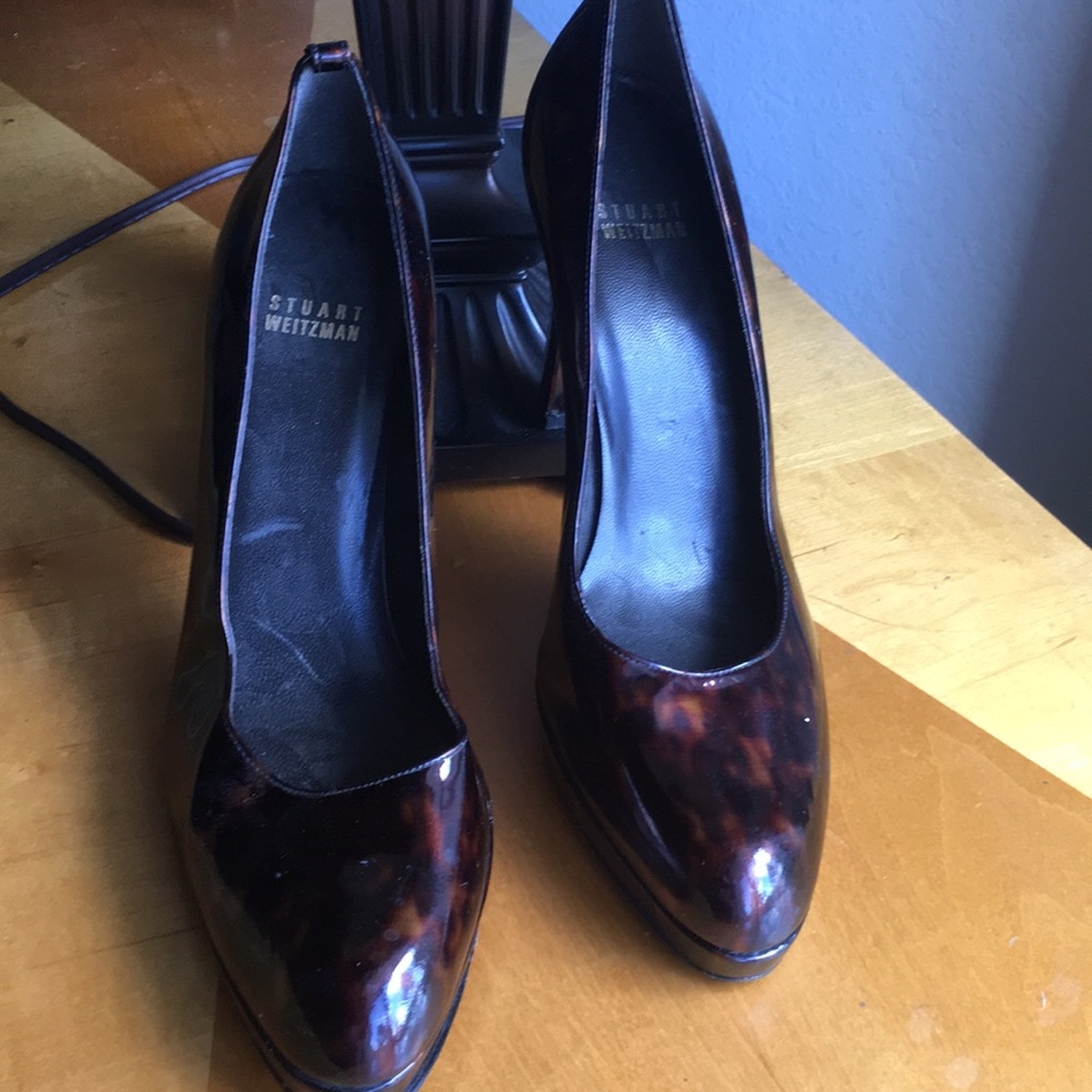 Stuart Weitzman Tortoise  Pumps